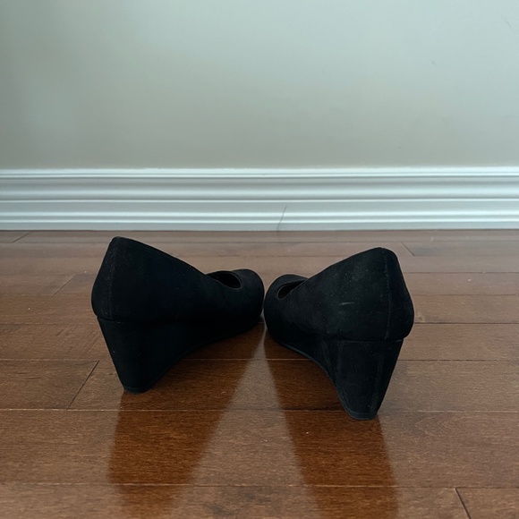 George - Platform Flat - Picture 4 of 6